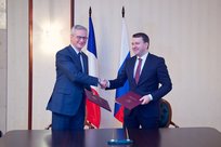 Bruno Le Maire, ministre français de l'Economie et des Finances, et Maxime Orechkine, ministre russe du Développement économique